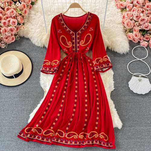 Women Vintage Embroidery Flower Mid-length A-line Dress